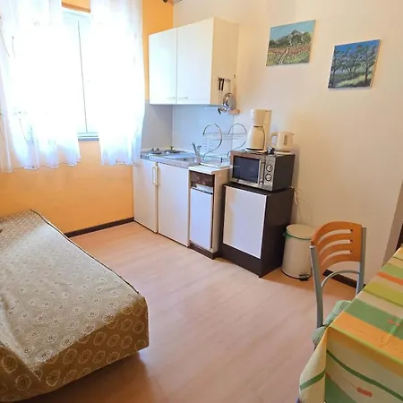 And Berulia * Baška Voda