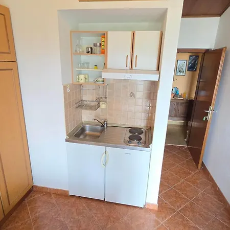 And Berulia * Baška Voda